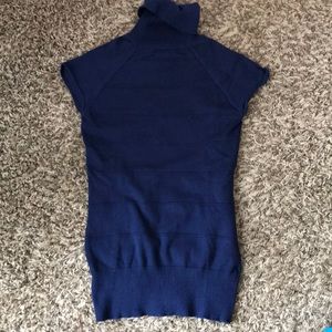 Navy blue turtleneck short sleeve sweater